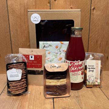 Lekker thee pakketje met zoete lekkernijen